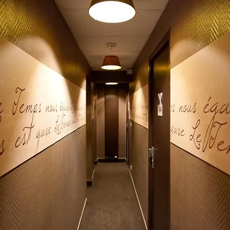 Hotel Ariane Montparnasse By Patrick Hayat Paris