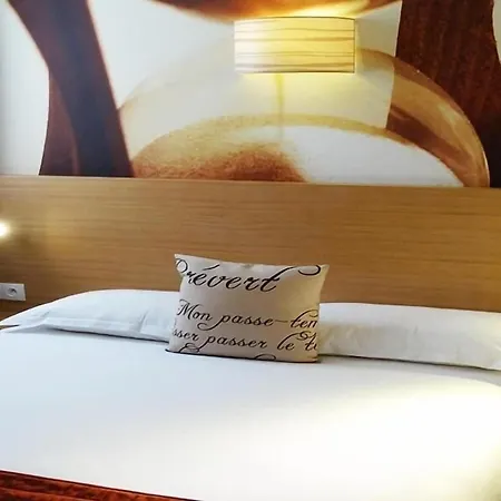 Ariane Montparnasse By Patrick Hayat Hotell