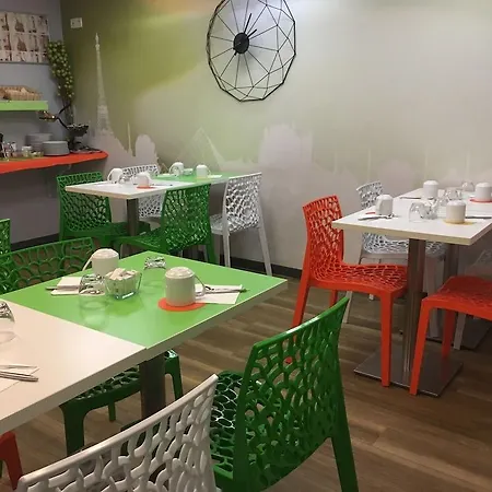 아리아네 몽파르나스 바이 패트릭 하야트 파리