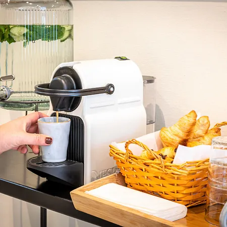 アリアンヌ モンパルナス バイ パトリック ハヤット 3* パリ