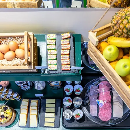 アリアンヌ モンパルナス バイ パトリック ハヤット ホテル