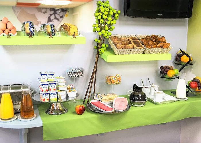 Hotel Ariane Montparnasse By Patrick Hayat